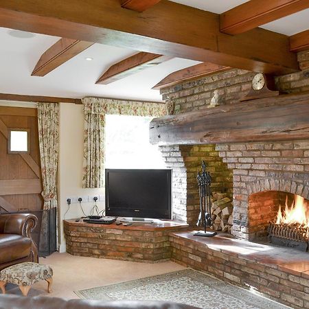 Walled Garden Lodge Ryehill Zewnętrze zdjęcie